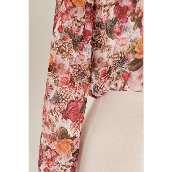 70s Floral Long Sleeve Tie Neck or Waist 1970s Feminine Bohemian Vintage Blouse - Picture 3 of 16